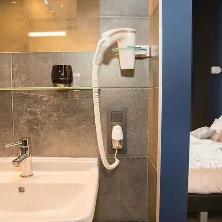 Hotel Moon 3*