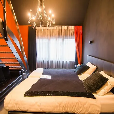 Hotel Moon Hotel 3*